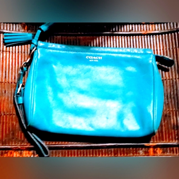 Vintage Tassel Turquoise Clutch sling wrist bag length 8.5in,width 6 in, zipper - Picture 2 of 7